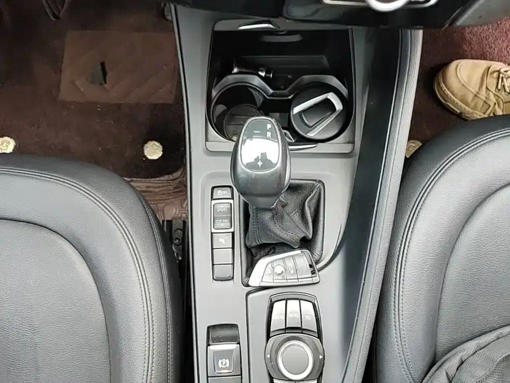BMW X1 2016 sDrive18Li Premium — миниатюра 14