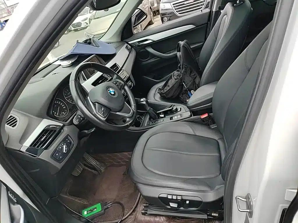 BMW X1 2016 sDrive18Li Premium — миниатюра 15