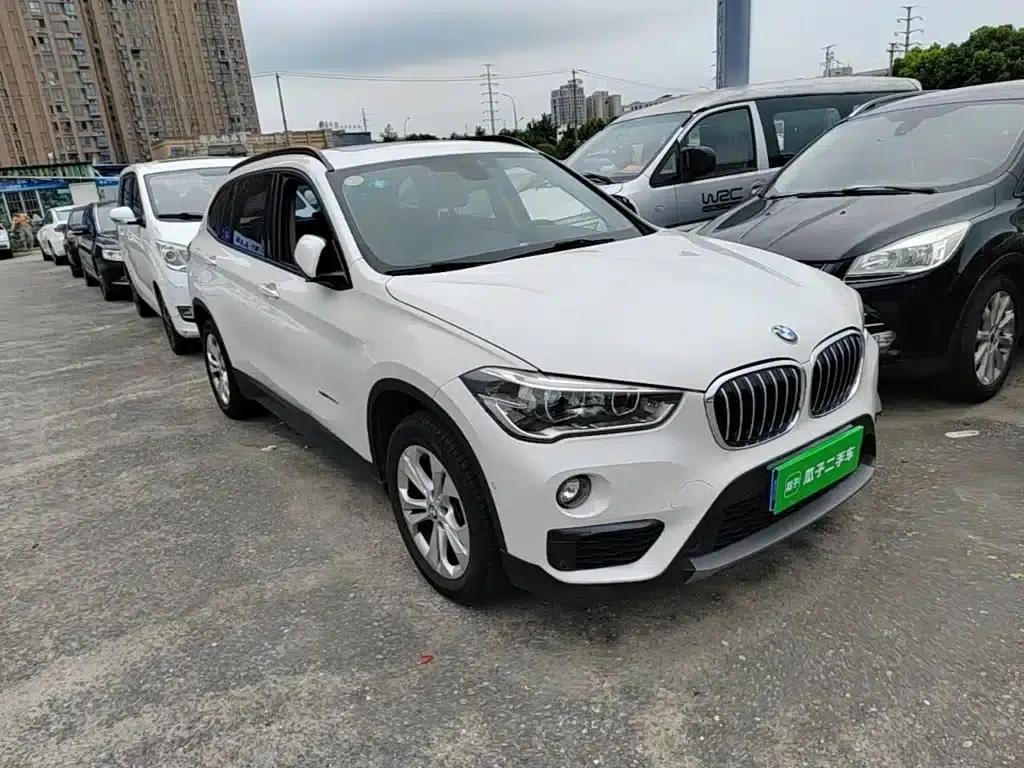 BMW X1 2016 sDrive18Li Premium — миниатюра 4