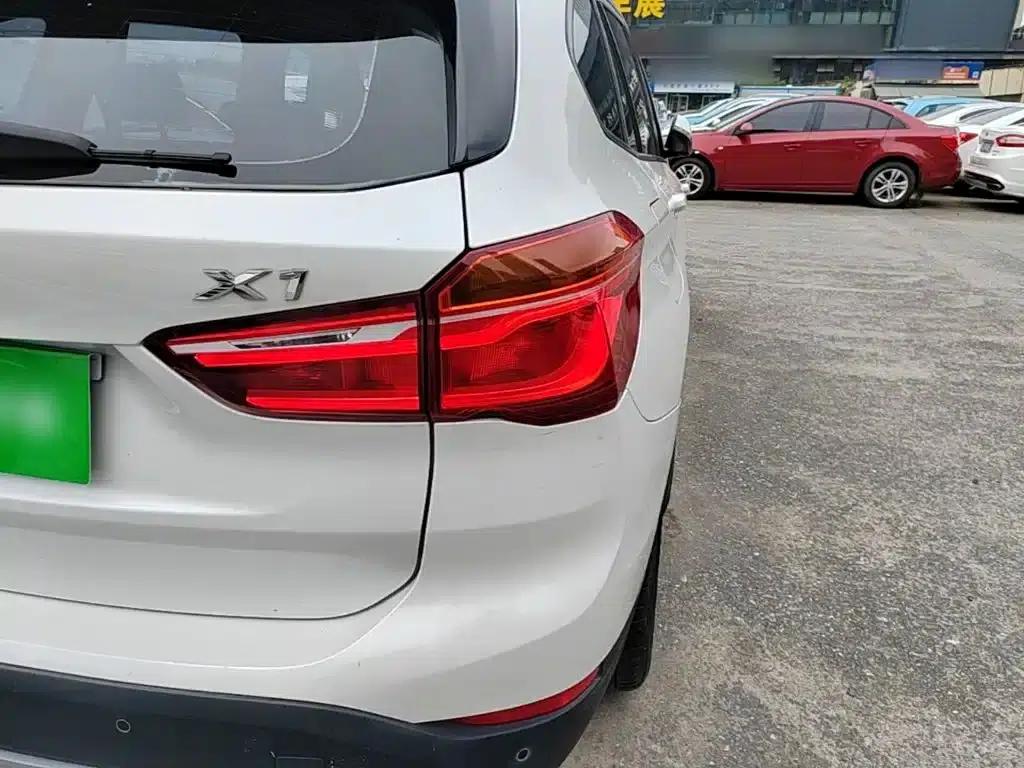 BMW X1 2016 sDrive18Li Premium — миниатюра 8
