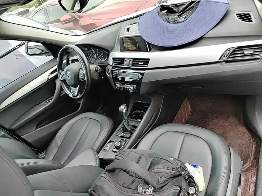 BMW X1 2016 sDrive18Li Premium — миниатюра 10
