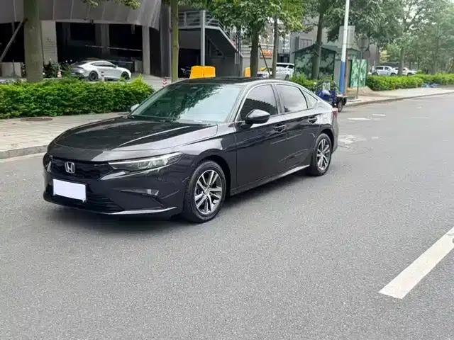 Stylish 2023 240TURBO CVT Tech Edition