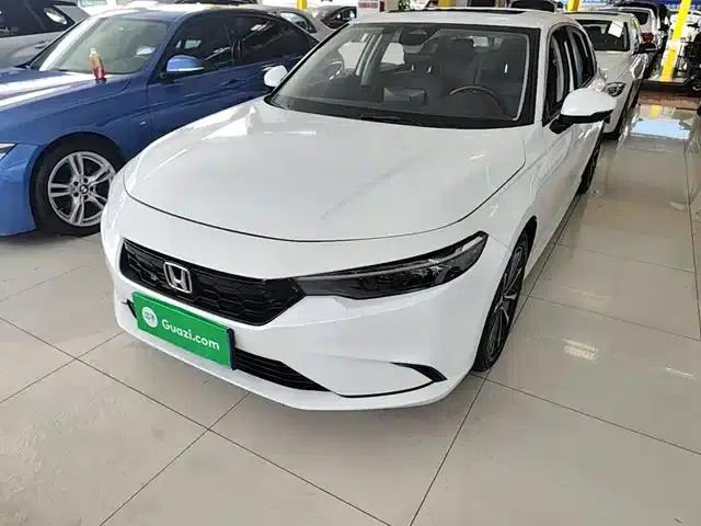 Stylish 2022 240TURBO CVT Deluxe Edition