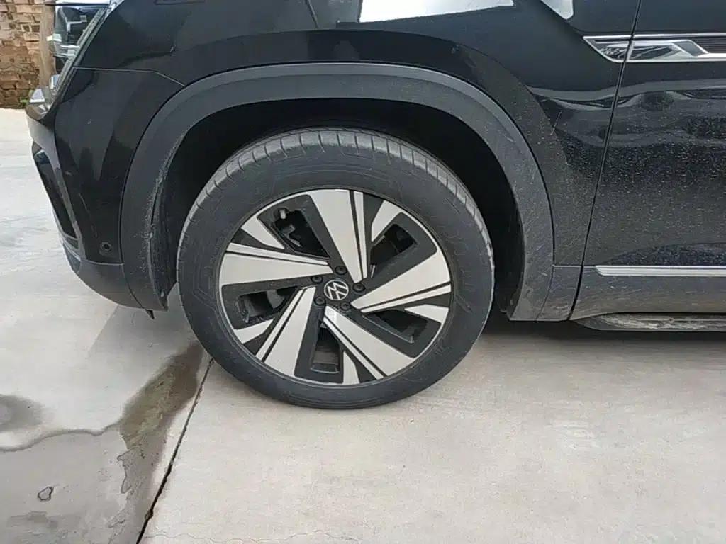 2023 Volkswagen Teramont Facelift 380TSI 4WD Premium Luxury Edition — миниатюра 23