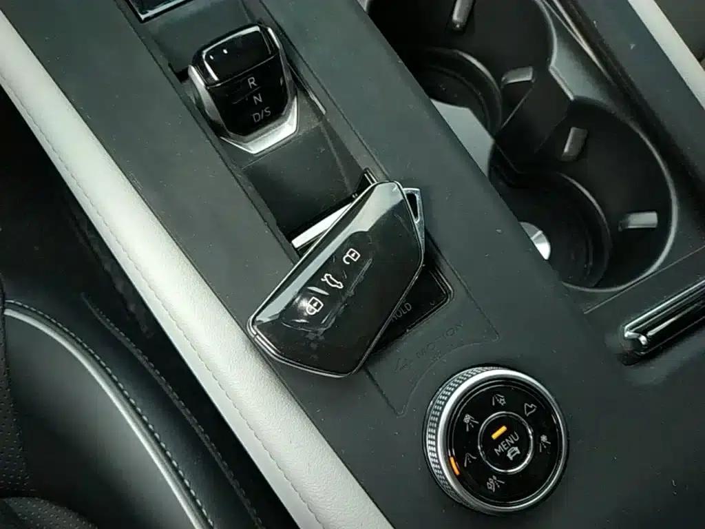 2023 Volkswagen Teramont Facelift 380TSI 4WD Premium Luxury Edition — миниатюра 9