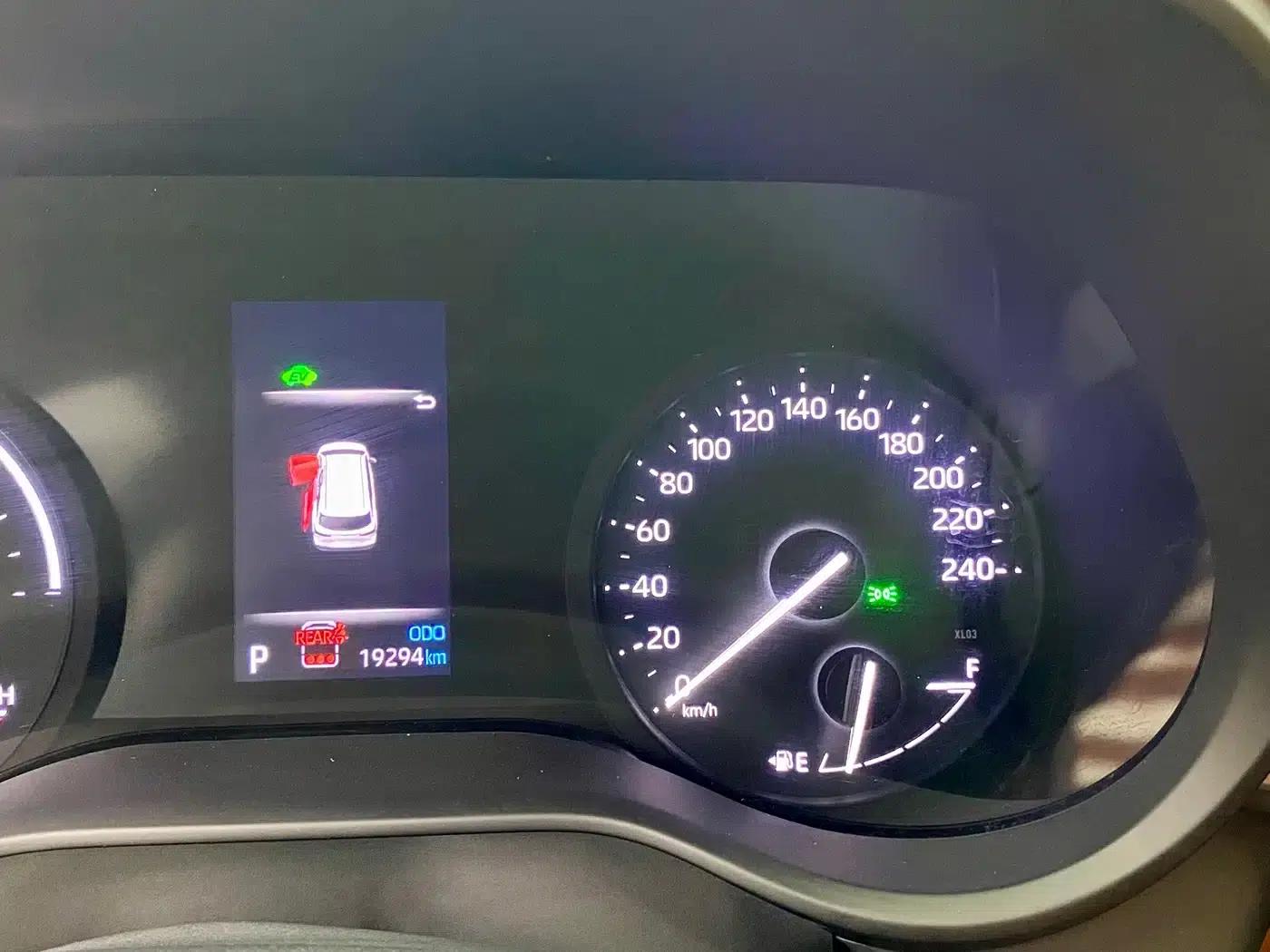 2026 Sienna 2.5L Hybrid 2WD Comfort Edition — миниатюра 14