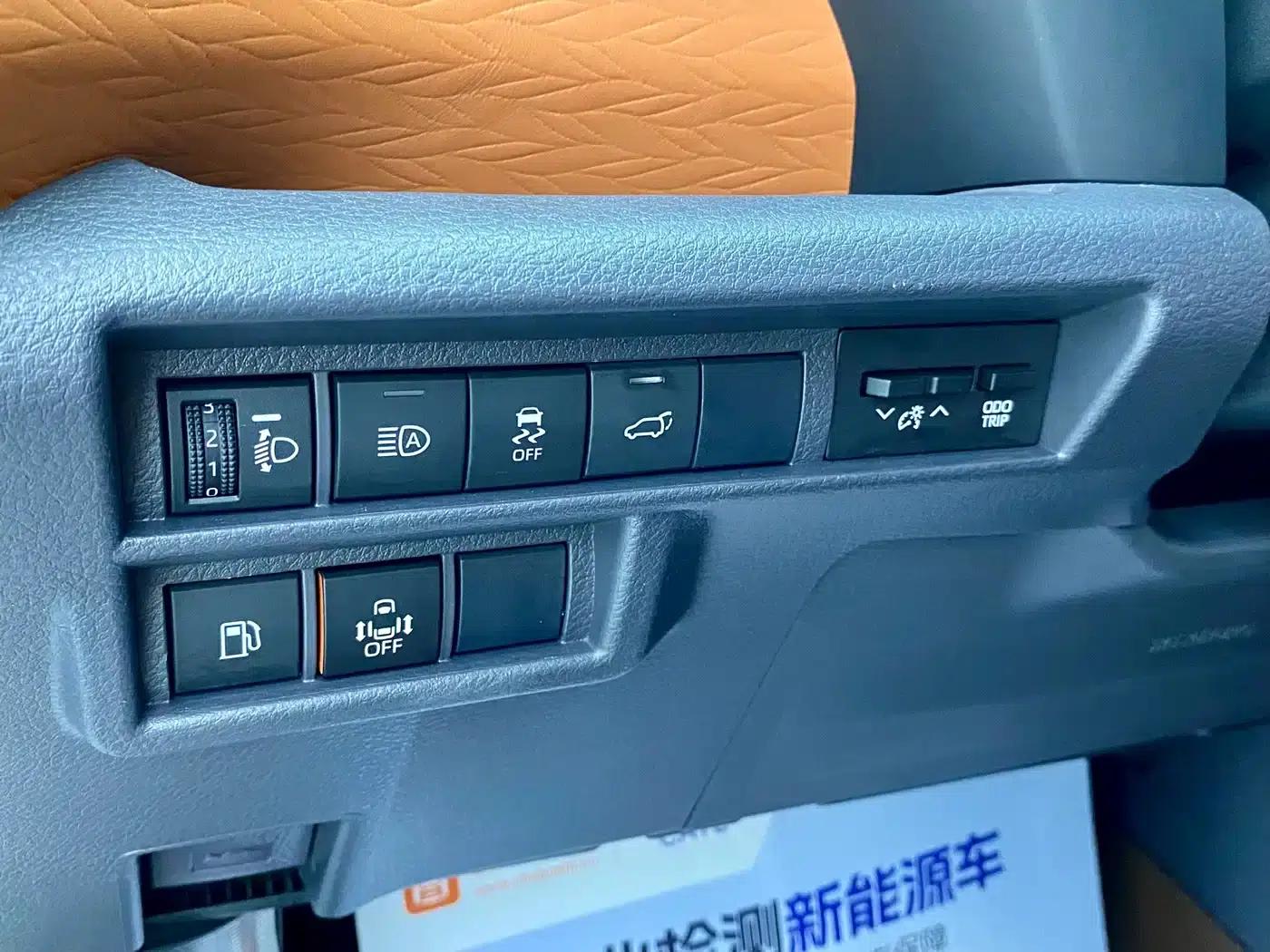 2026 Sienna 2.5L Hybrid 2WD Comfort Edition — миниатюра 16