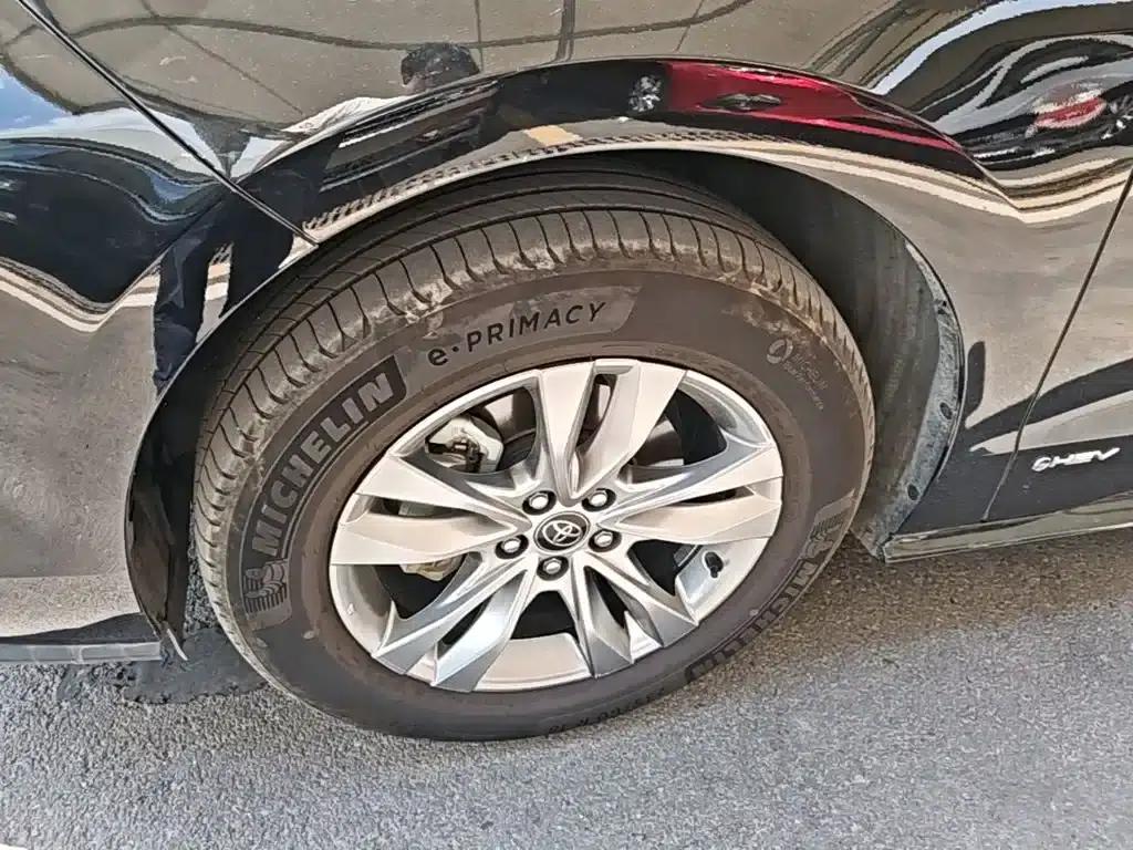 2024 Sienna 2.5L Hybrid AWD Premium Edition — миниатюра 25
