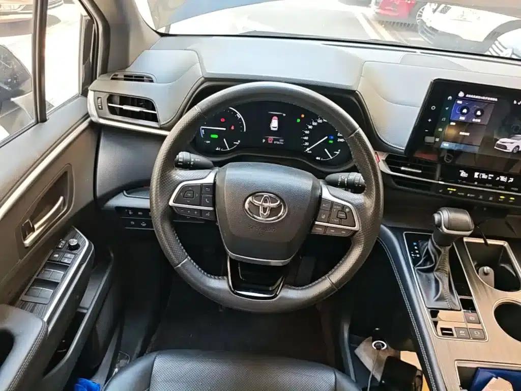 2024 Sienna 2.5L Hybrid AWD Premium Edition — миниатюра 7