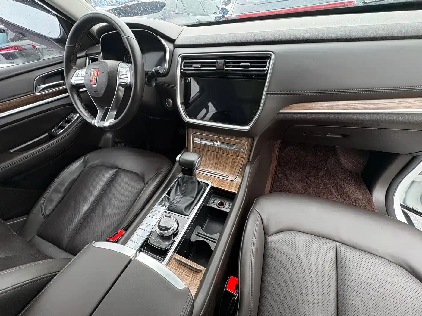 Roewe RX8 2018 30T Intelligent Internet Four-Wheel Drive Flagship Edition — миниатюра 18