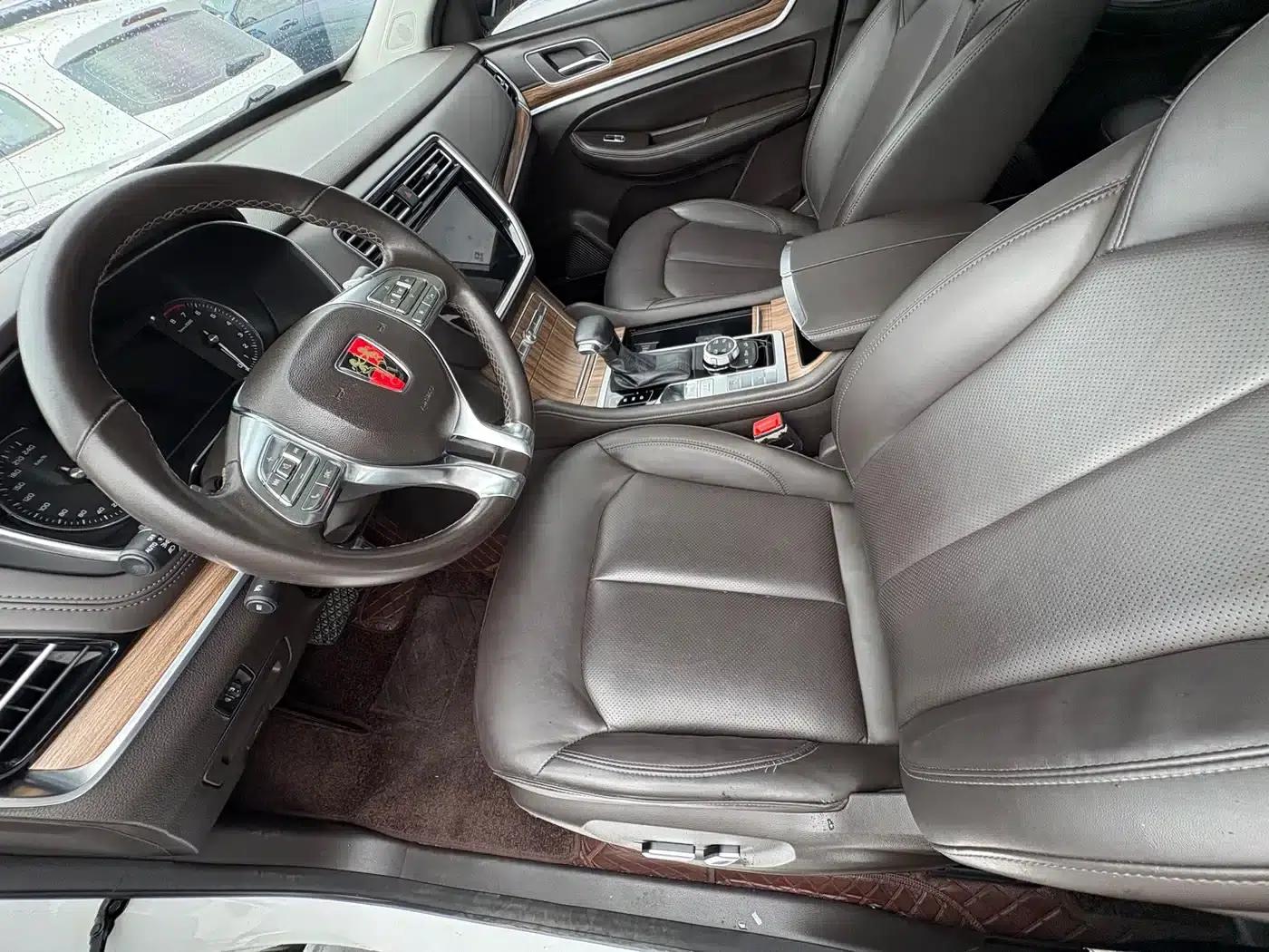 Roewe RX8 2018 30T Intelligent Internet Four-Wheel Drive Flagship Edition — миниатюра 3