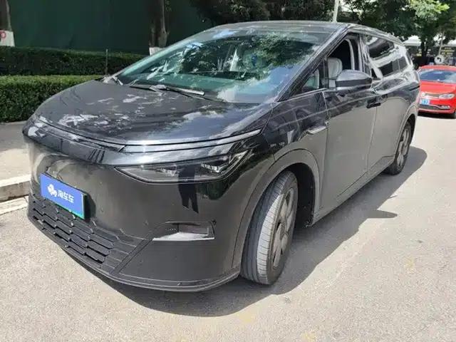 XPeng X9 2024 Model: 702kWh Ultra-Long Range (Max)