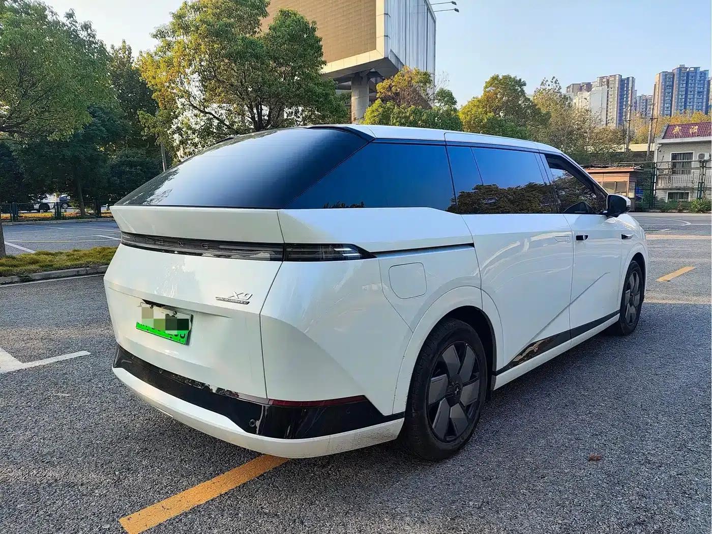 XPeng X9 2024 Model 640 AWD High Performance Max — миниатюра 9
