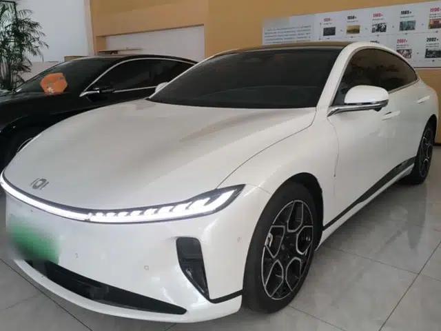 CHANGAN NEVO A07 2025 Blue Whale Extended-Range 230 Prestige Model