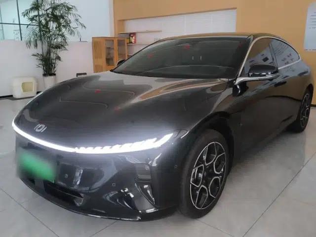 CHANGAN NEVO A07 2025 Blue Whale Range-Extending Version 230 Flagship Model