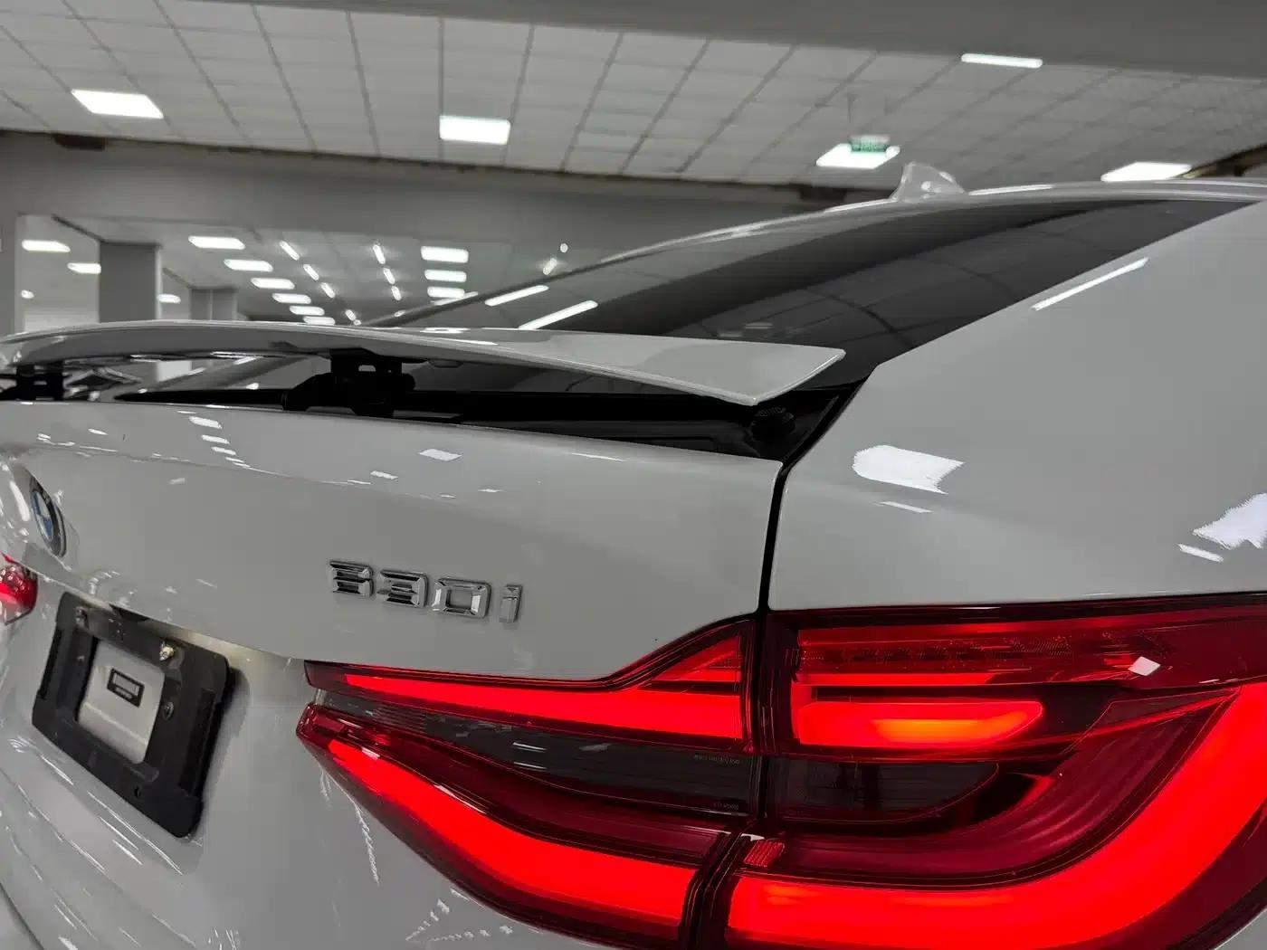 2022 BMW 6 Series GT 630i M Sport Package — миниатюра 10