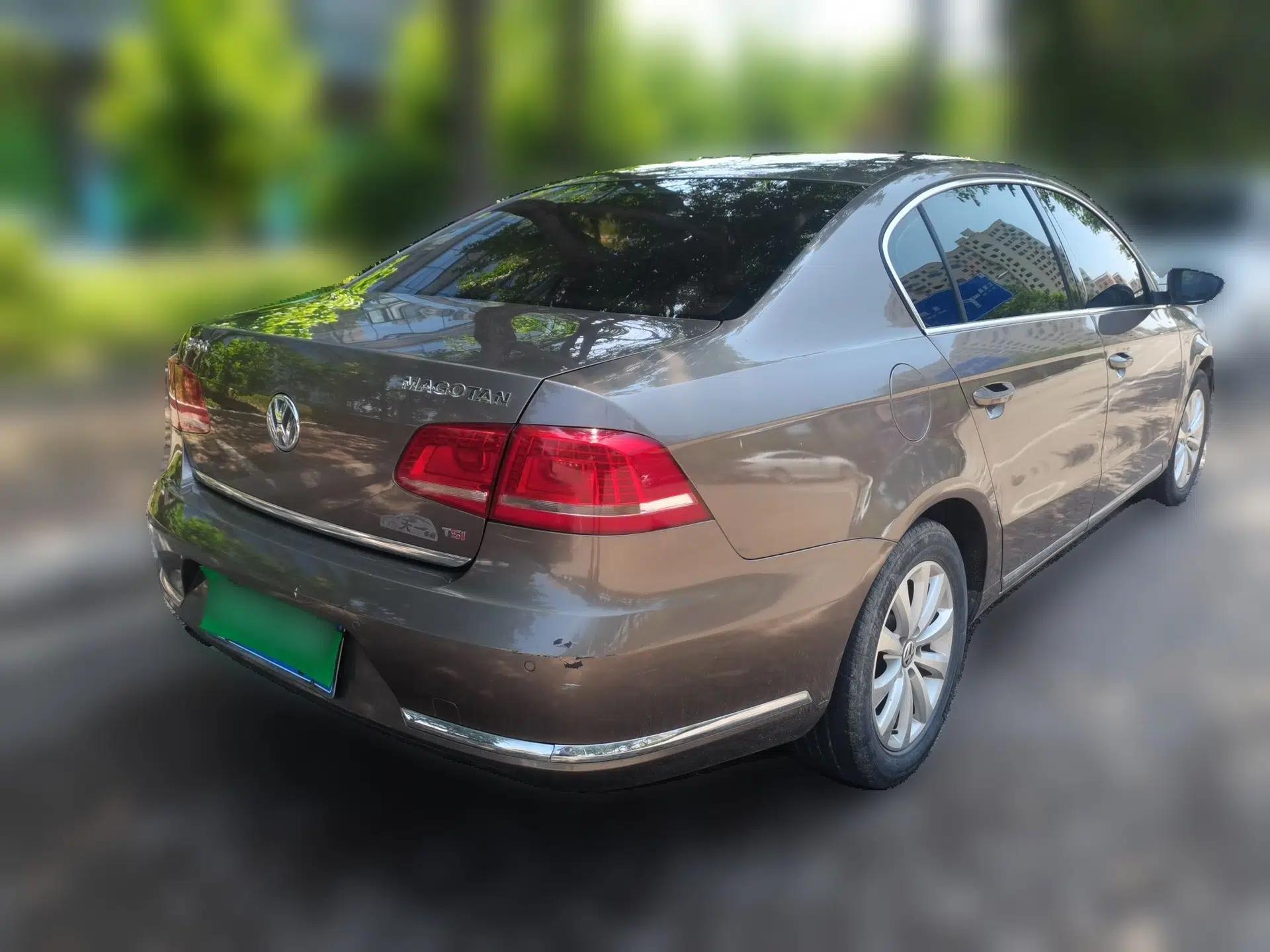 Volkswagen Magotan 2012 Revised 1.8TSI Luxury Version — миниатюра 6