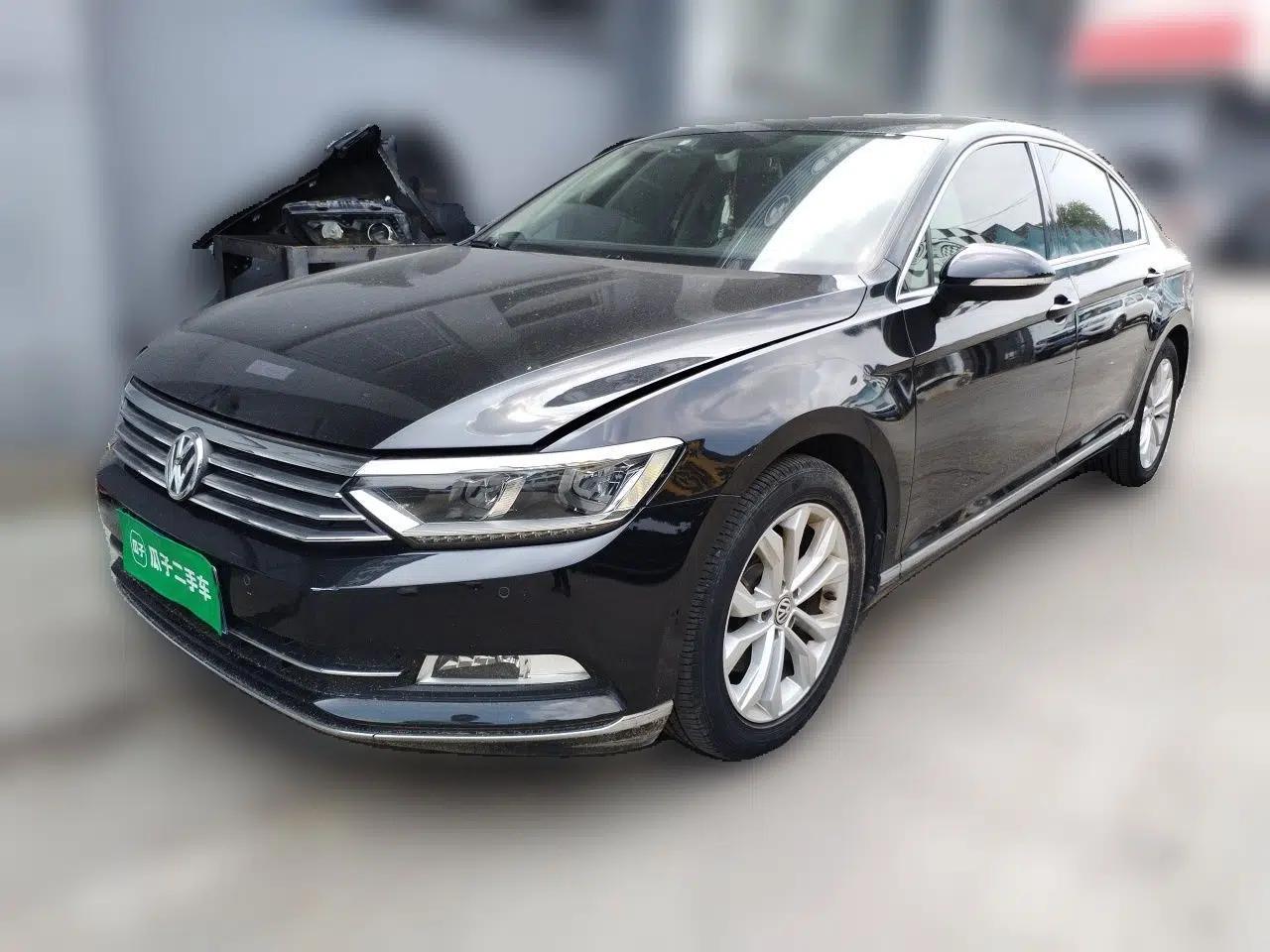 Volkswagen Magotan 2017 330TSI DSG Luxury Model — миниатюра 1
