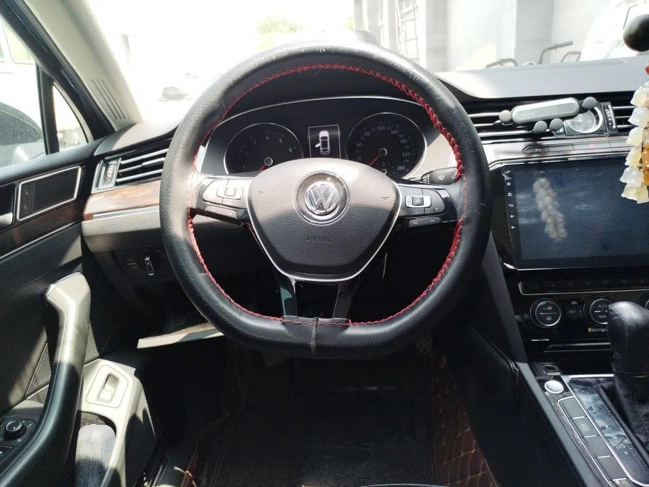 Volkswagen Magotan 2017 330TSI DSG Luxury Model — миниатюра 7