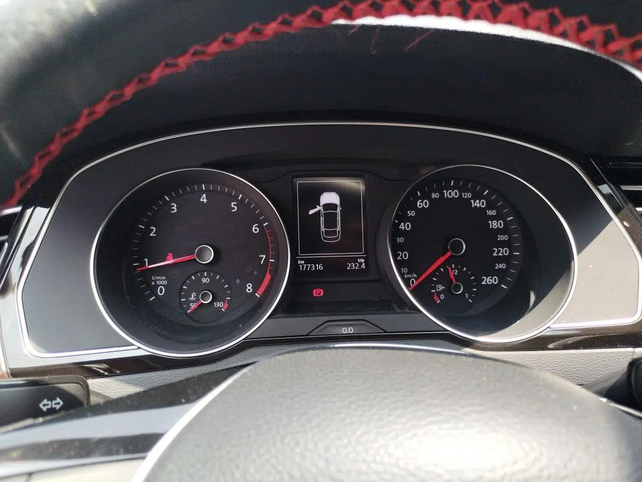 Volkswagen Magotan 2017 330TSI DSG Luxury Model — миниатюра 8