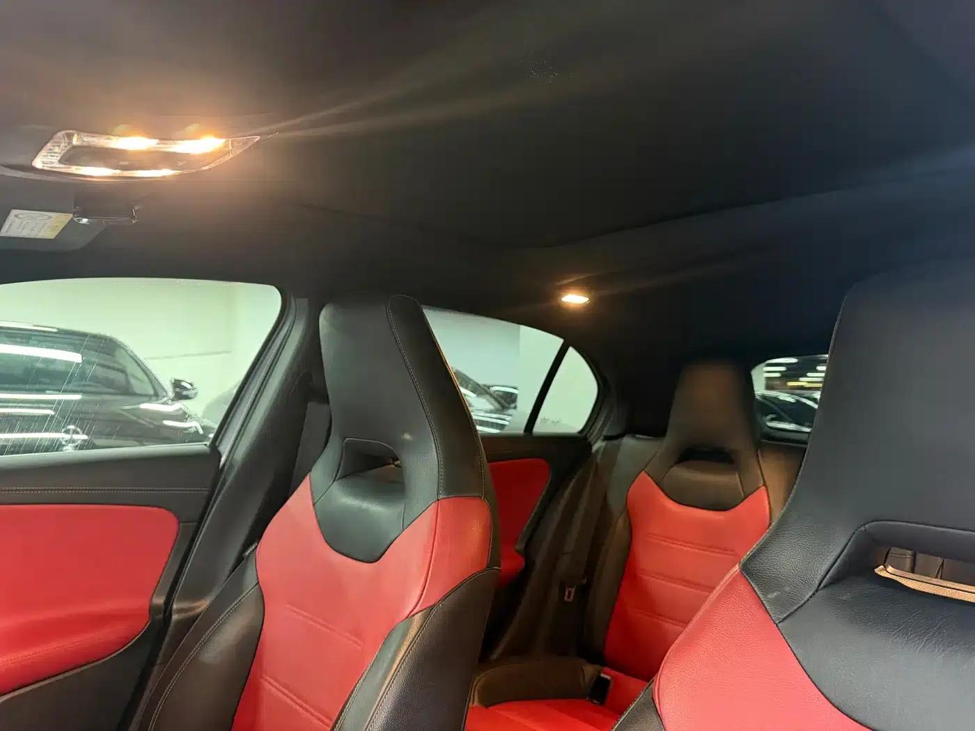 Imported 2020 Mercedes-Benz A-Class AMG Facelift AMG A 35 4MATIC — миниатюра 9