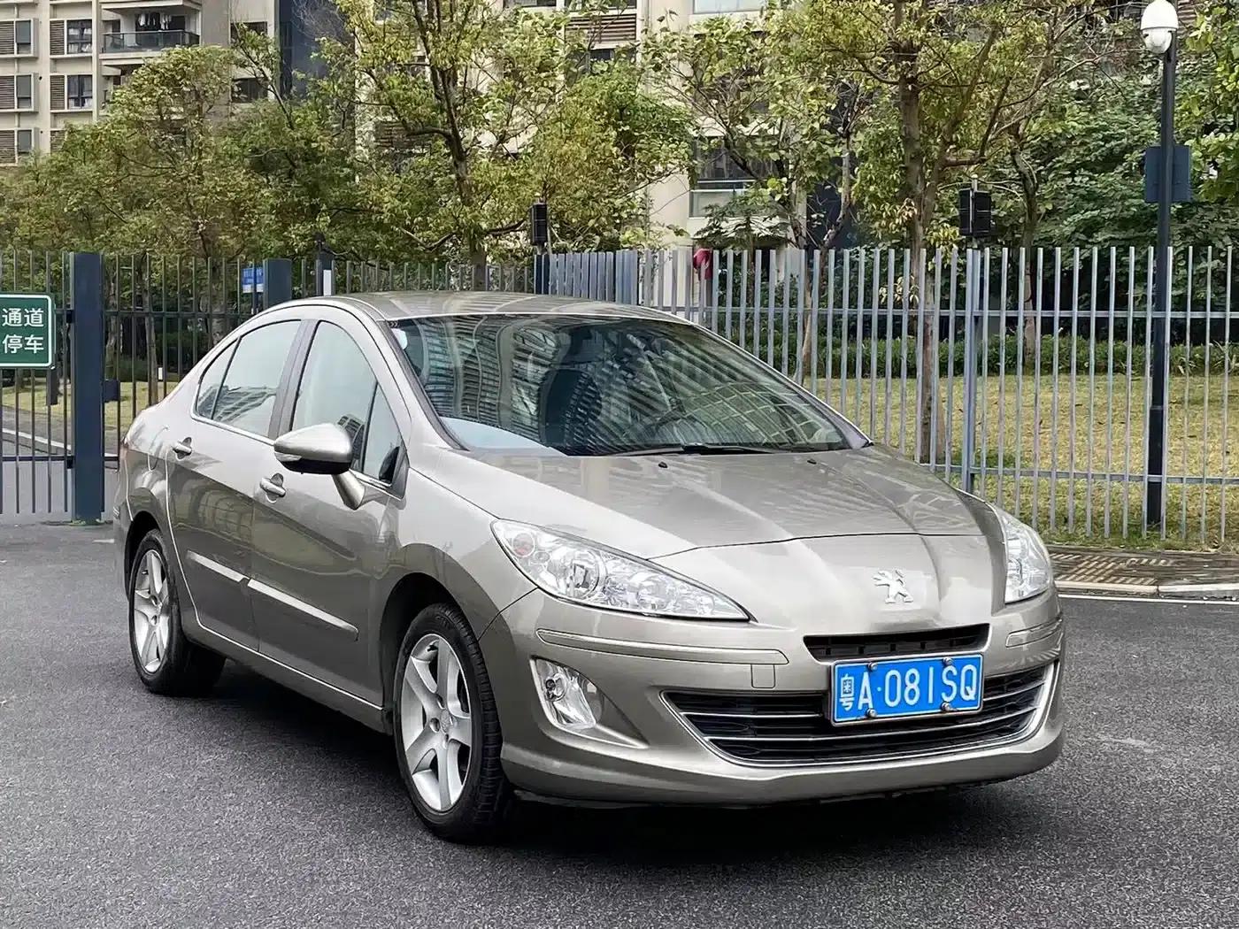 Peugeot 408 2013 2.0L Automatic Comfort Edition — миниатюра 3