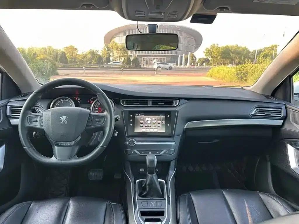 Peugeot 408 2016 1.6T Automatic Luxury Edition — миниатюра 9