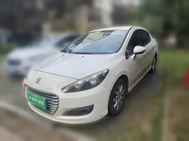 Peugeot 308 2014 Enjoy Edition Classic 1.6L Manual Premium Model