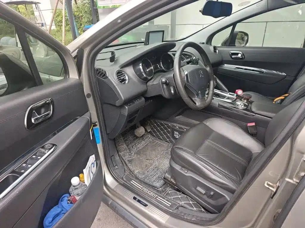 Peugeot 3008 2015 2.0L Automatic Trend Edition — миниатюра 13