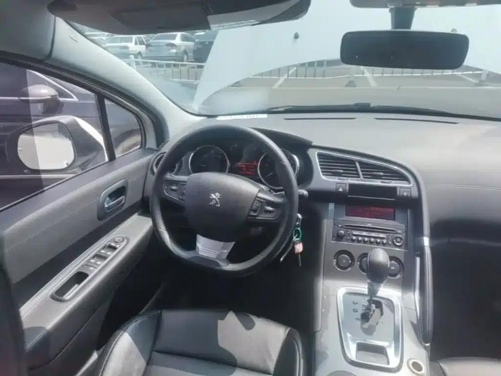 Peugeot 3008 2016 1.6THP Automatic Classic Edition — миниатюра 11