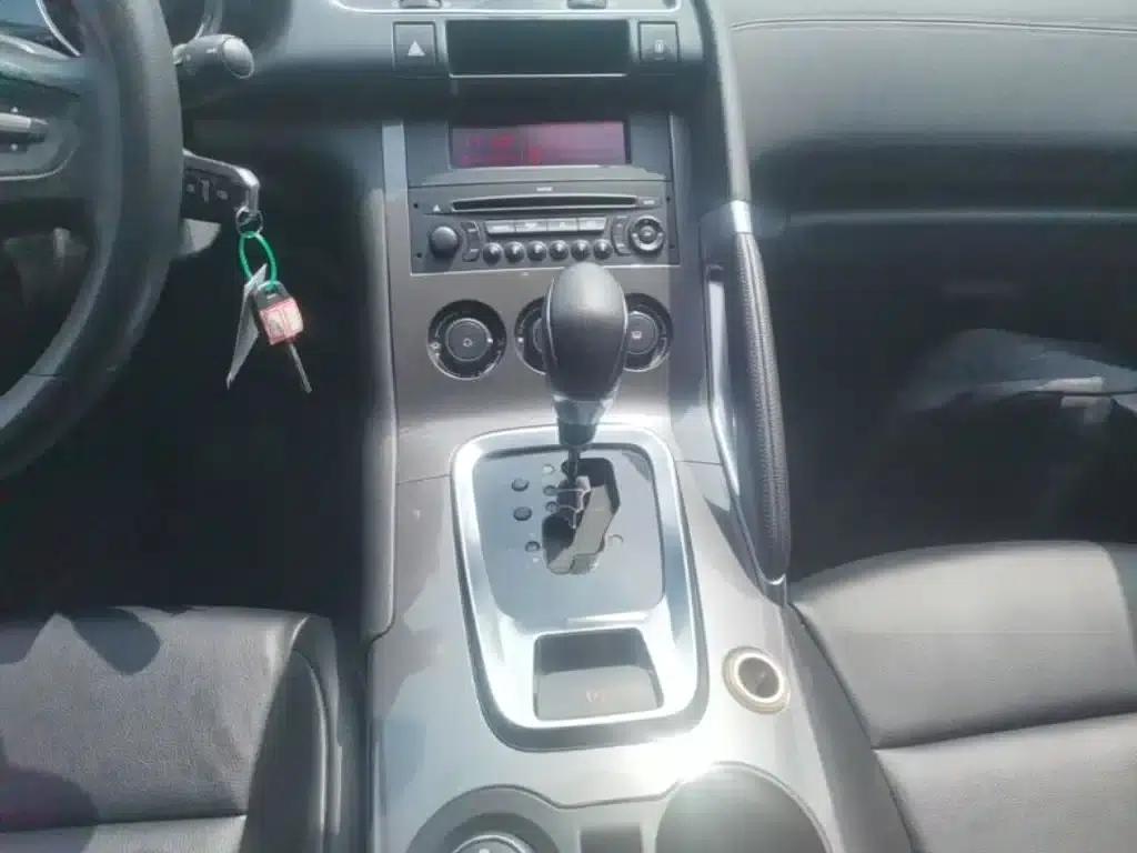 Peugeot 3008 2016 1.6THP Automatic Classic Edition — миниатюра 14