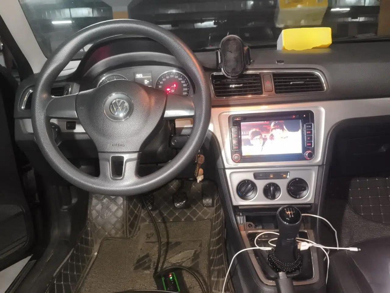 Volkswagen Lavida 2013 Restyled Classic 1.6L Manual Comfort Edition — миниатюра 9
