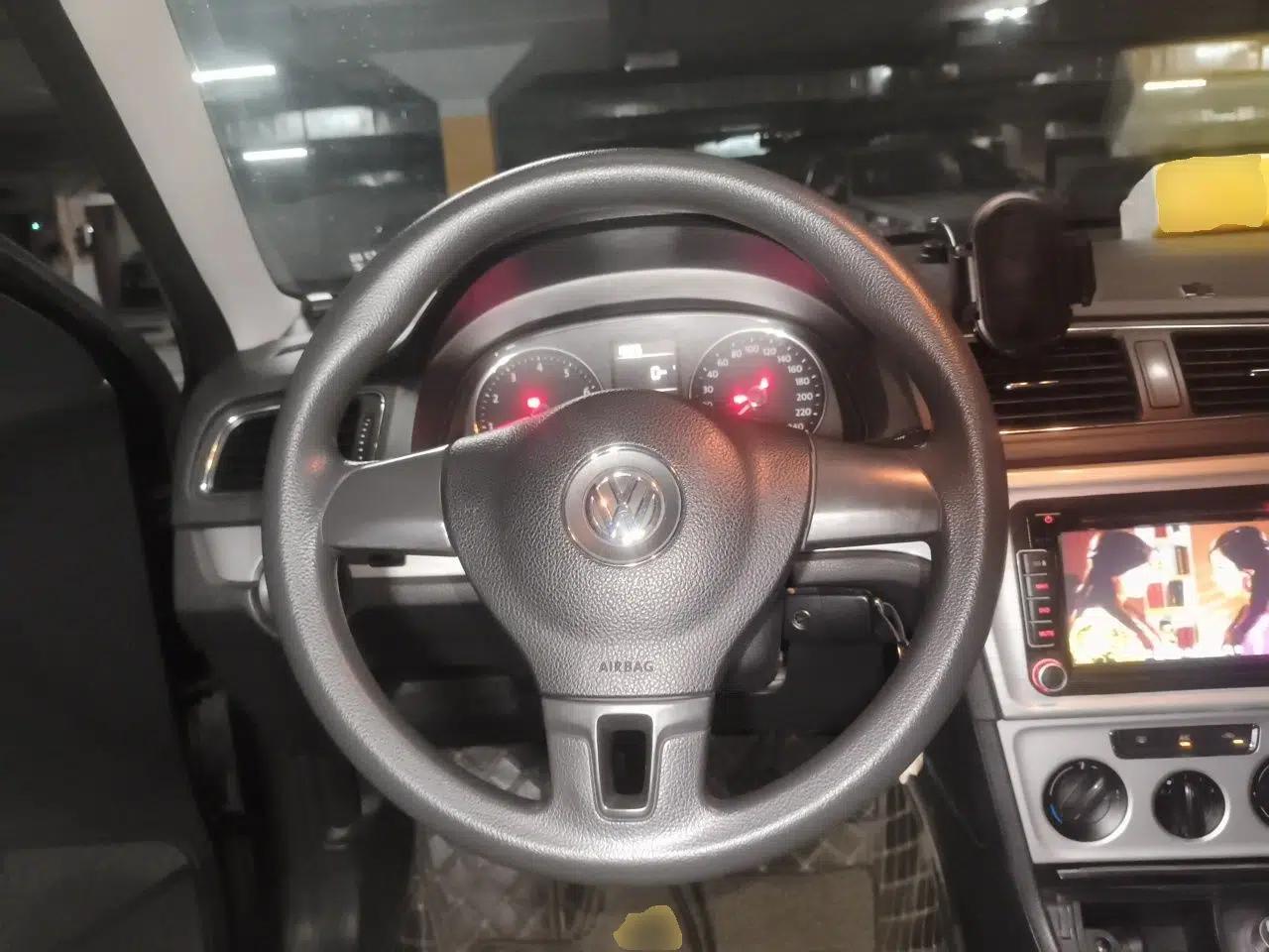 Volkswagen Lavida 2013 Restyled Classic 1.6L Manual Comfort Edition — миниатюра 10