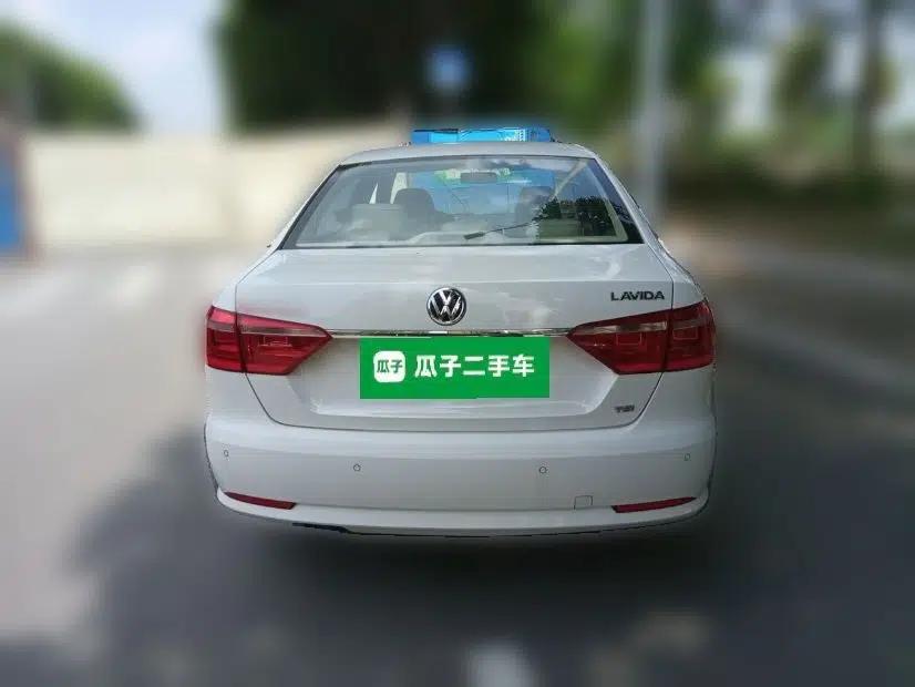 Volkswagen Lavida 2013 Revised Version 1.4 TSI DSG Comfort Edition — миниатюра 5