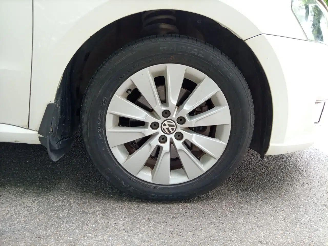 Volkswagen Lavida 2013 Revised Version 1.4 TSI DSG Comfort Edition — миниатюра 8