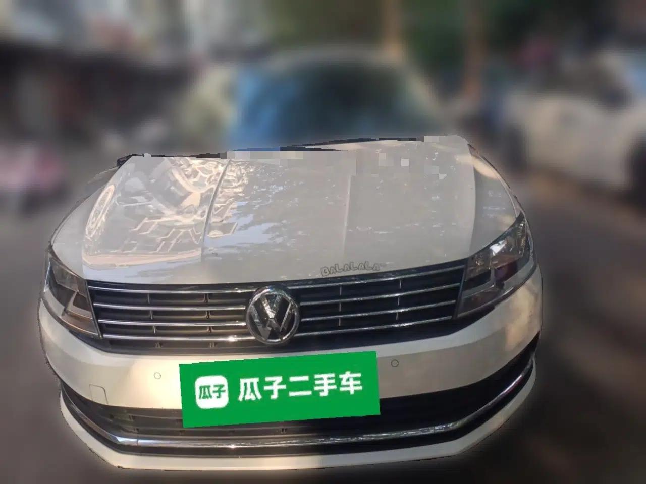 Volkswagen Lavida 2017 1.6L Automatic Comfort Edition — миниатюра 2