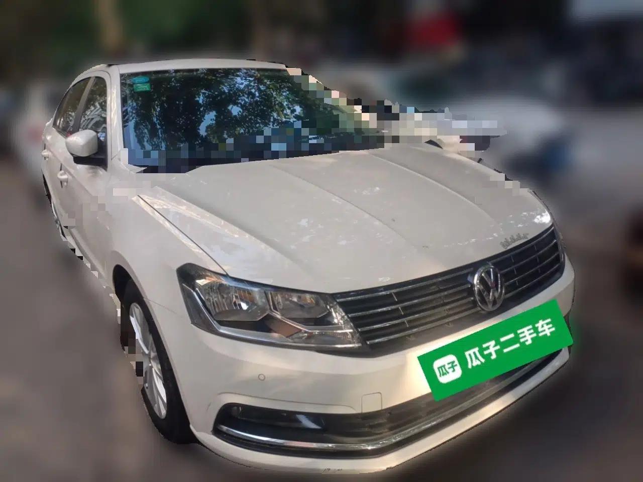 Volkswagen Lavida 2017 1.6L Automatic Comfort Edition — миниатюра 3