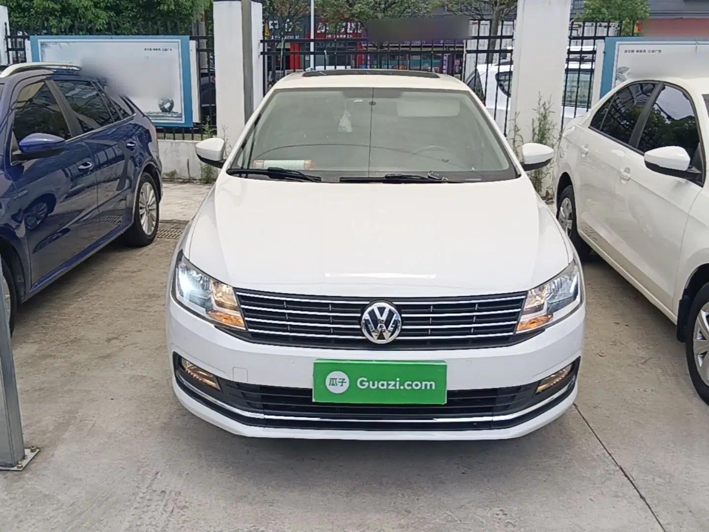 Volkswagen Lavida 2017 230TSI DSG Comfort Edition — миниатюра 2