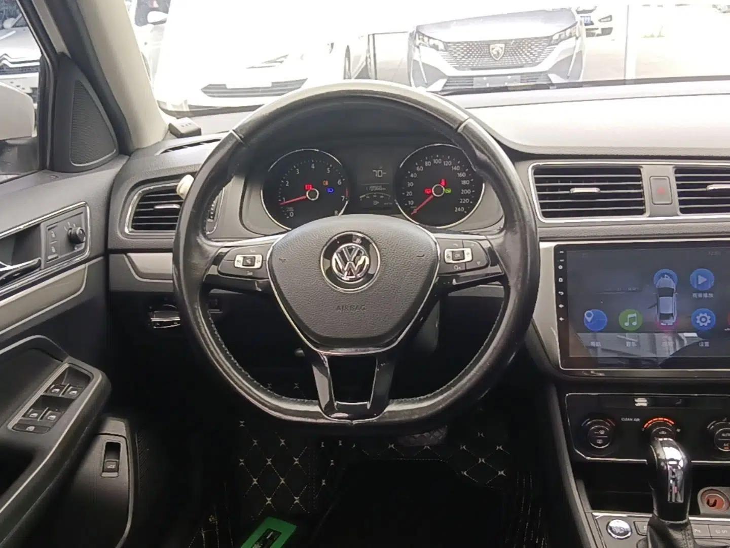 Volkswagen Lavida 2017 230TSI DSG Comfort Edition — миниатюра 13