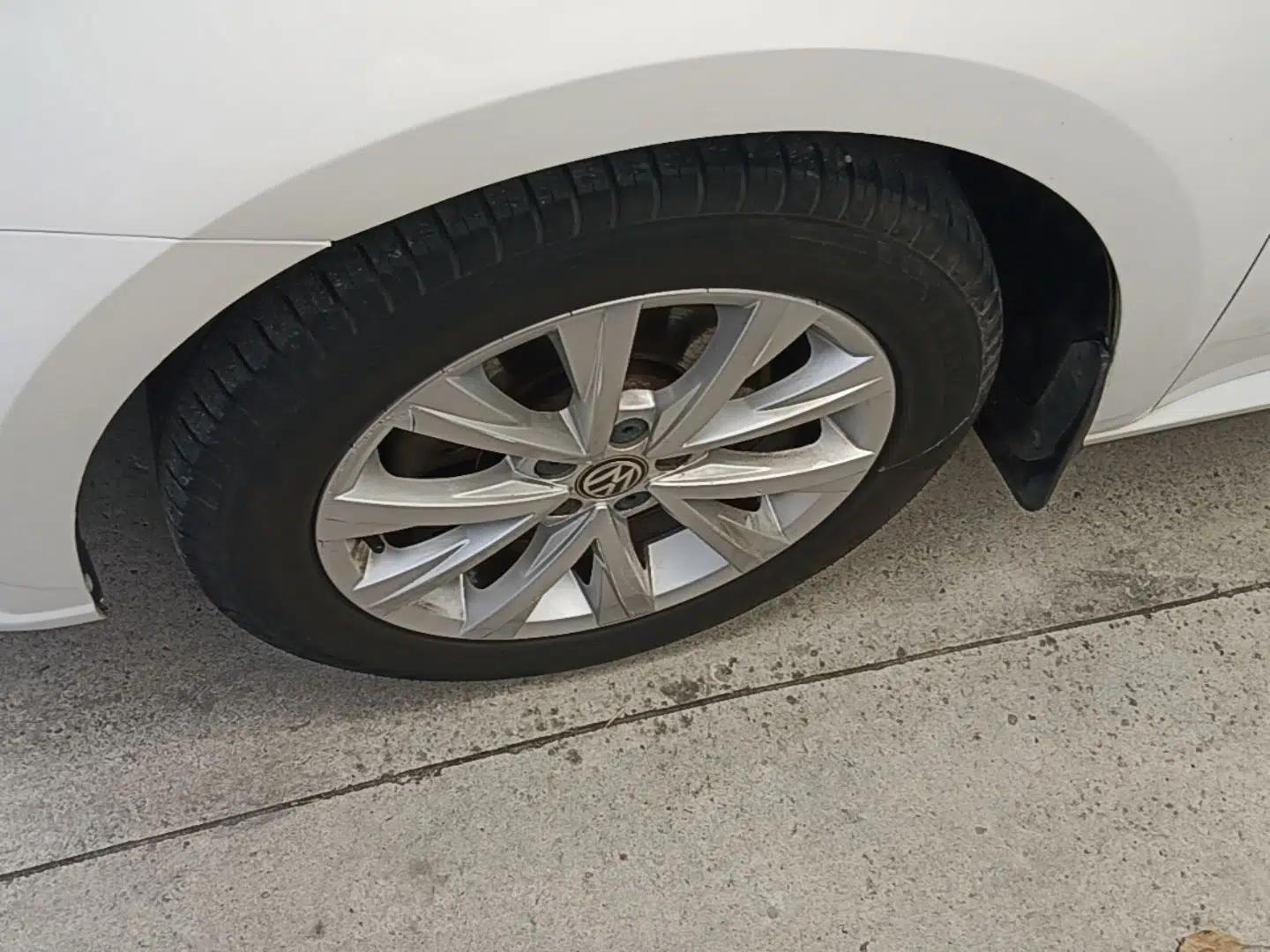 Volkswagen Lavida 2017 230TSI DSG Comfort Edition — миниатюра 10