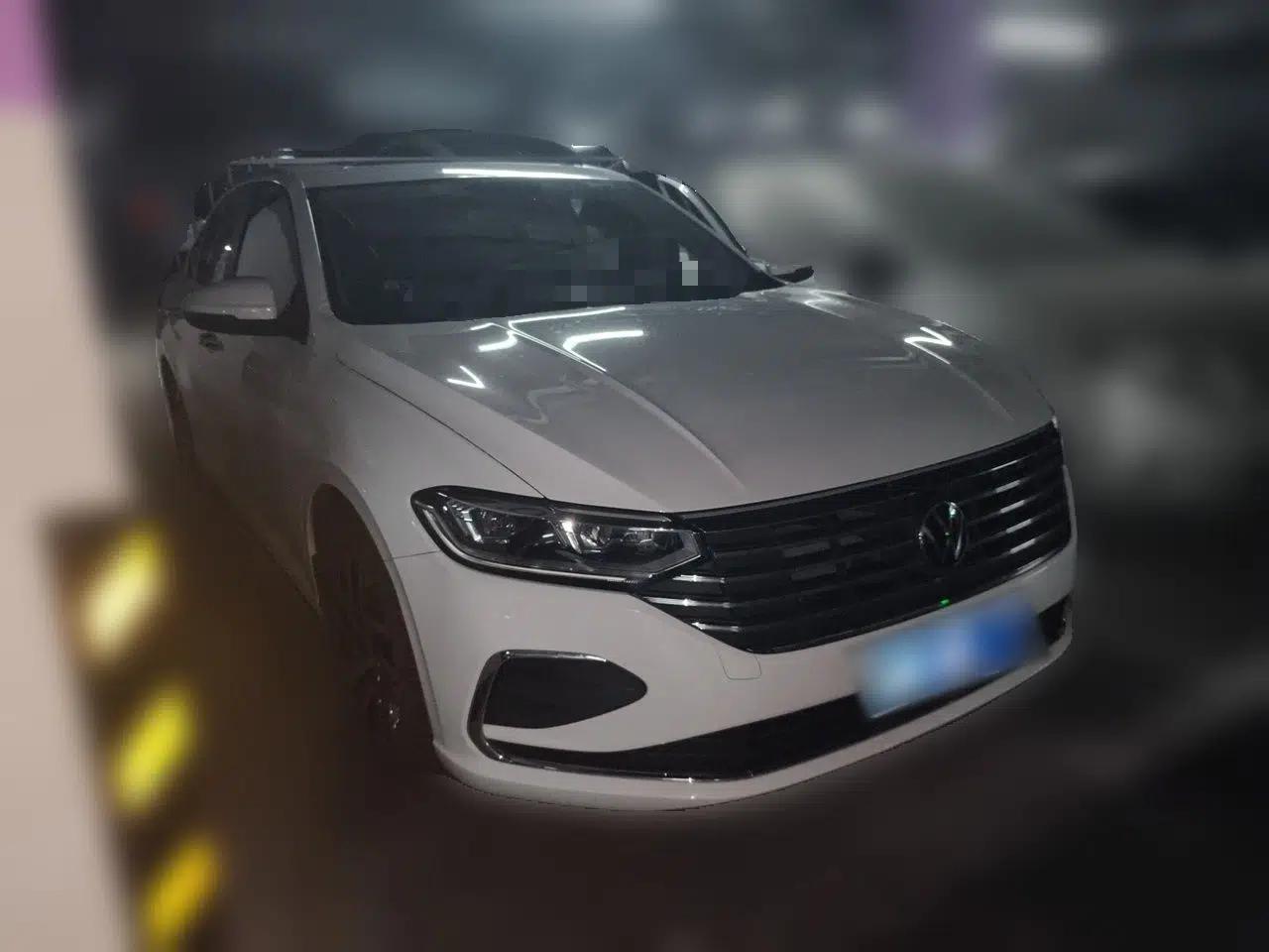 Volkswagen Lavida 2023 1.5L Automatic Full-Comfort Edition — миниатюра 3