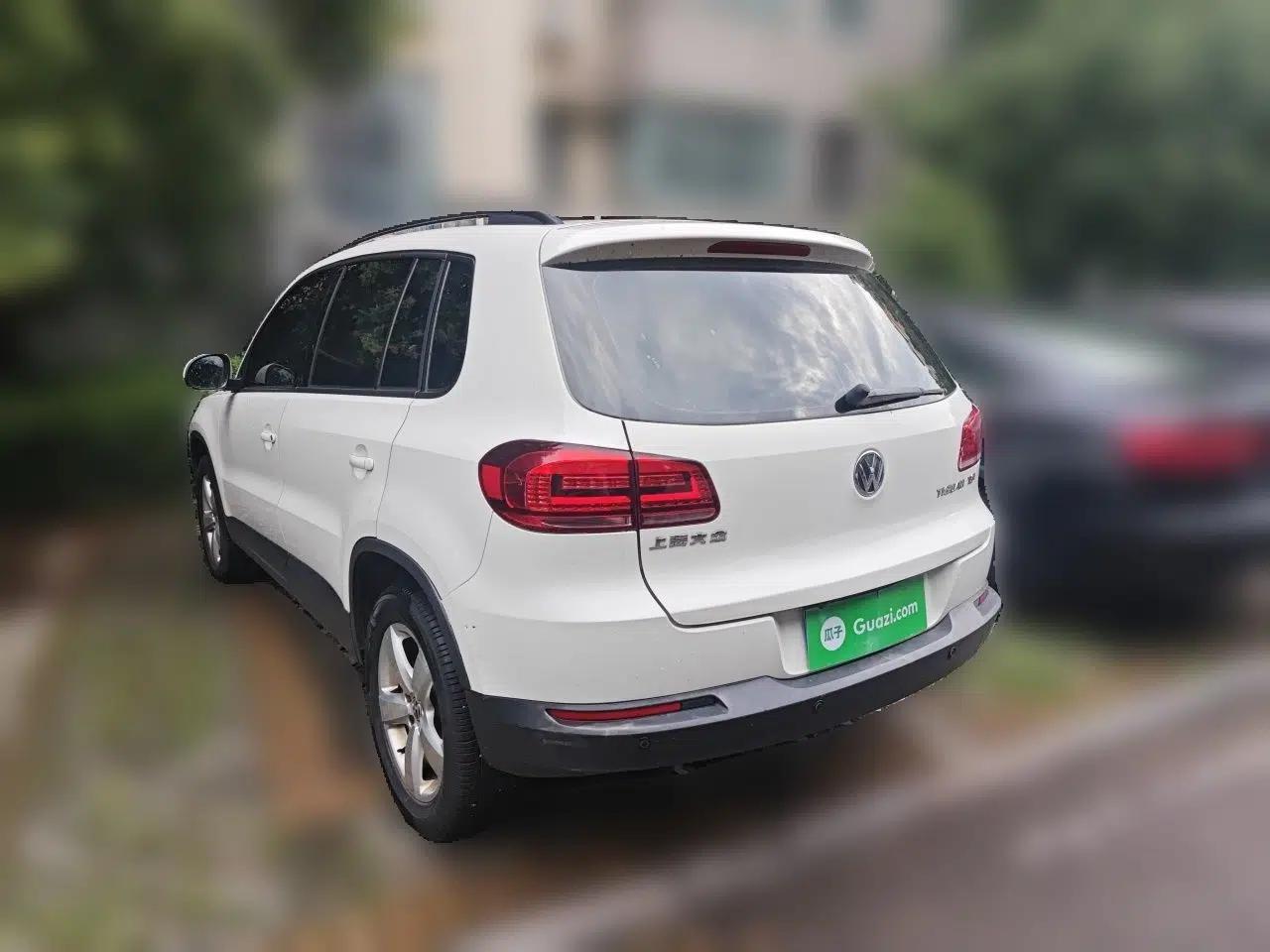 Volkswagen Tiguan 2013 1.8 TSI Automatic Two-Wheel Drive Comfort Edition — миниатюра 4