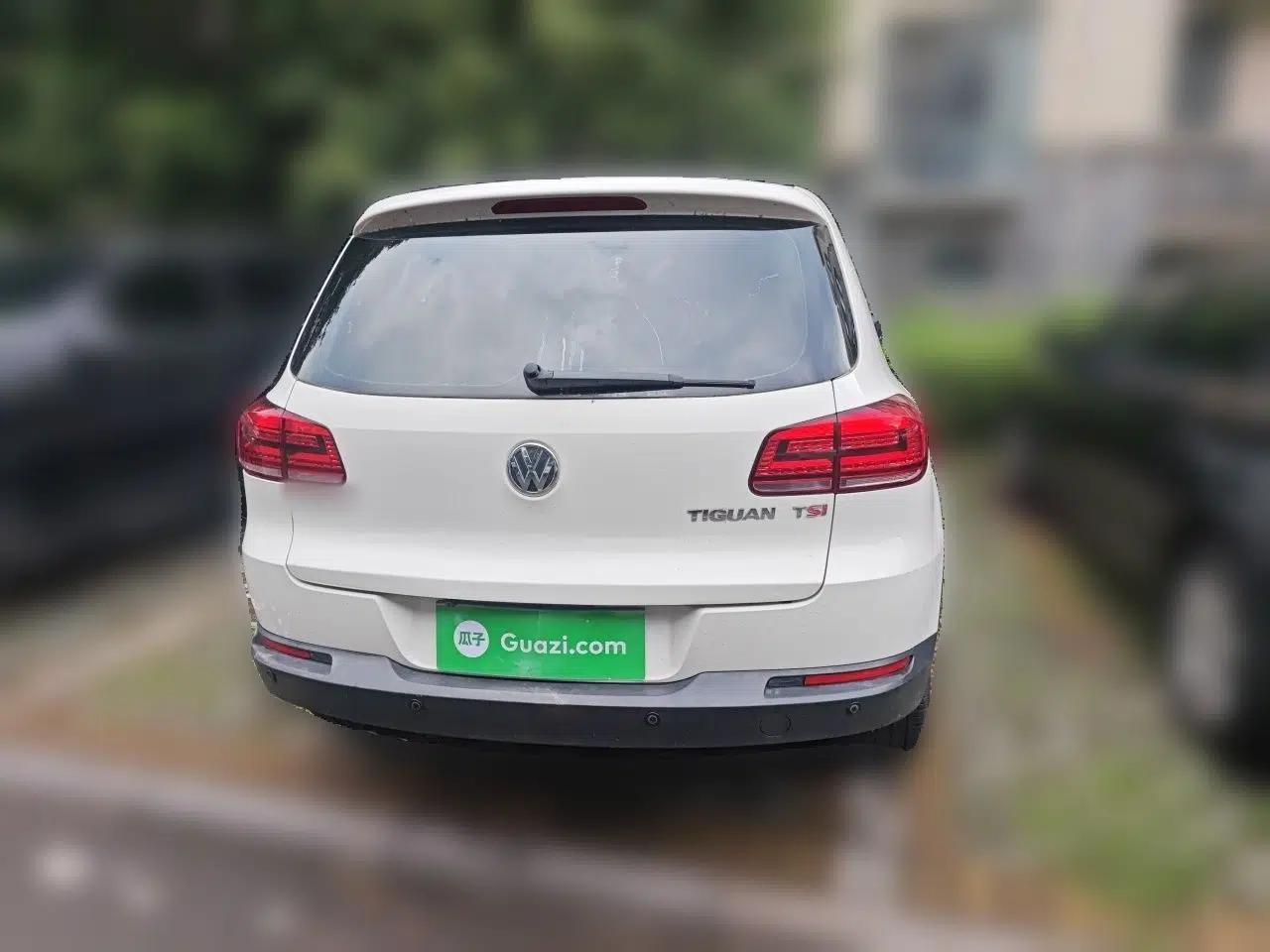Volkswagen Tiguan 2013 1.8 TSI Automatic Two-Wheel Drive Comfort Edition — миниатюра 5