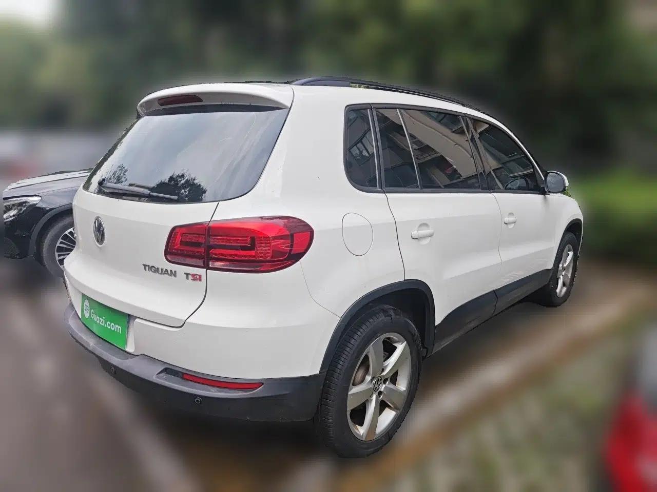 Volkswagen Tiguan 2013 1.8 TSI Automatic Two-Wheel Drive Comfort Edition — миниатюра 6