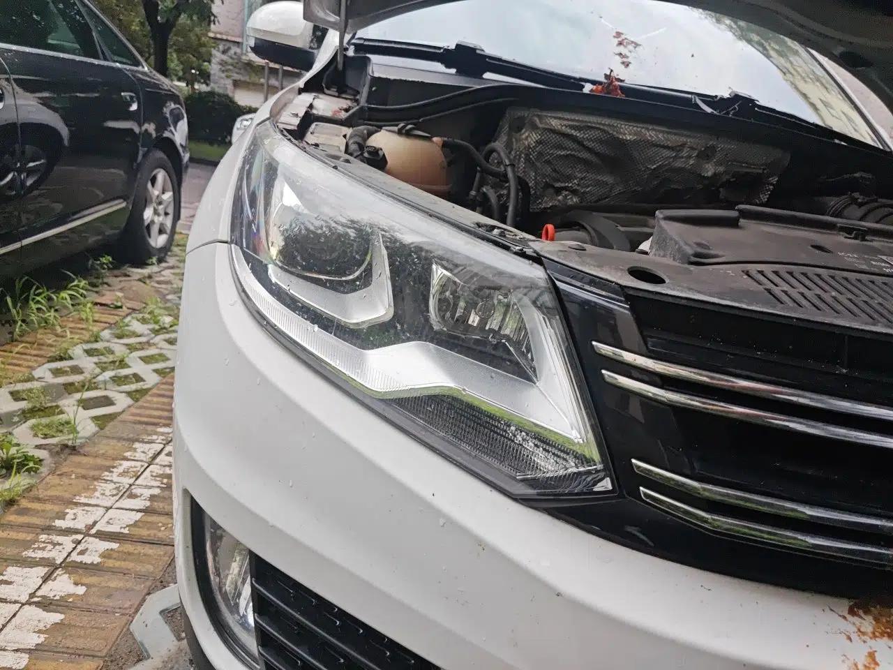 Volkswagen Tiguan 2013 1.8 TSI Automatic Two-Wheel Drive Comfort Edition — миниатюра 7