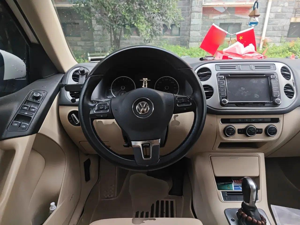 Volkswagen Tiguan 2013 1.8 TSI Automatic Two-Wheel Drive Comfort Edition — миниатюра 10
