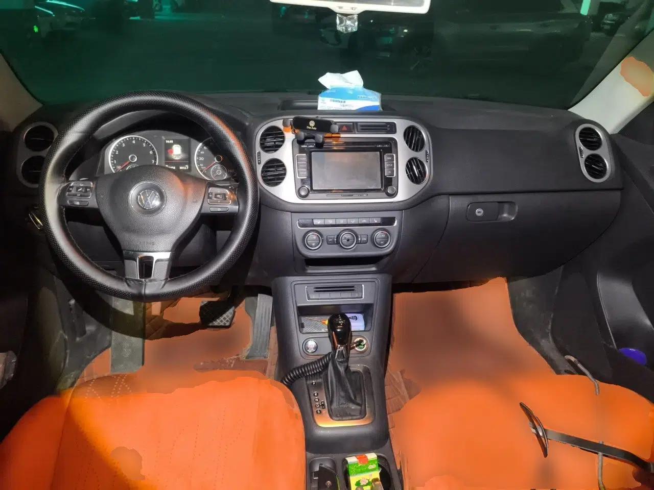 Volkswagen Tiguan 2015 1.8TSI Automatic Two-Wheel Drive Luxury Model — миниатюра 9