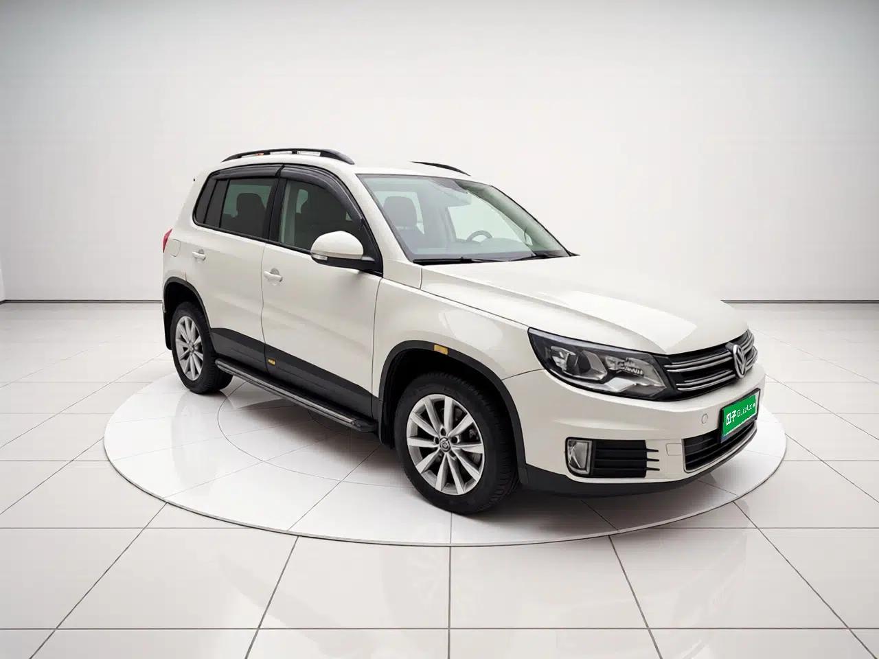 Volkswagen Tiguan 2015 1.8TSI Automatic Two-Wheel Drive Comfort Edition — миниатюра 3