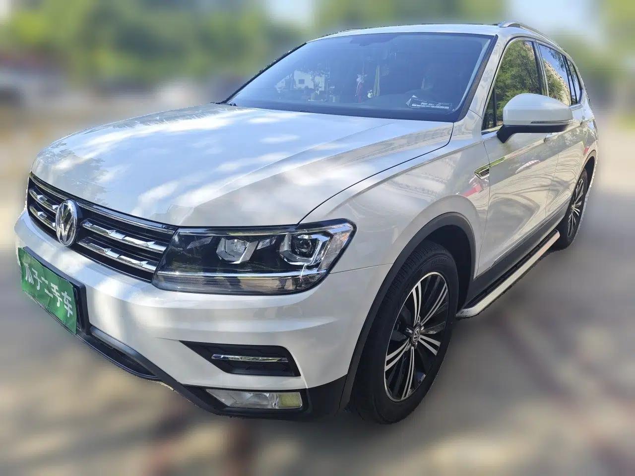 Volkswagen Tiguan L 2019 330TSI Automatic Two-Wheel Drive Panoramic Comfort Edition China V Standard — миниатюра 1