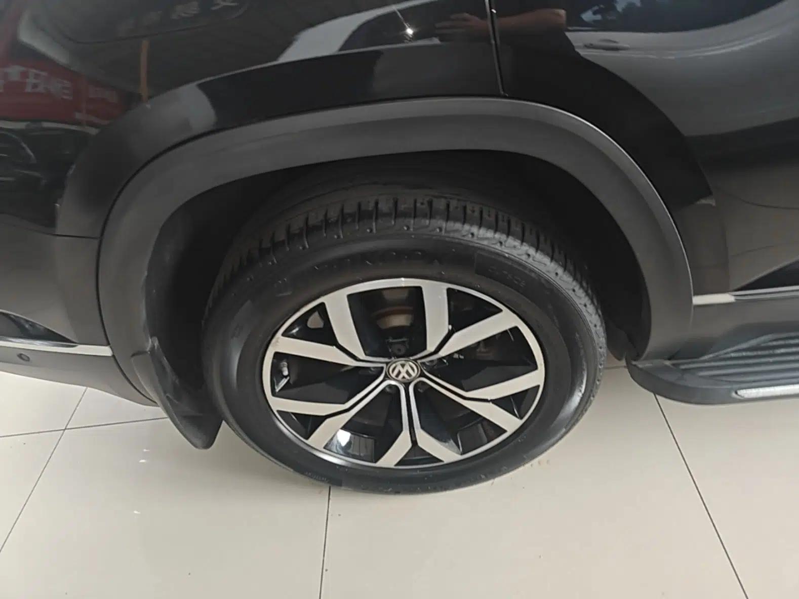 Volkswagen Teramont 2020 330TSI Two-Wheel-Drive Luxury Edition China VI Standard — миниатюра 11
